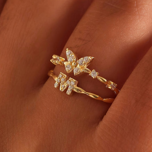 Bague Papillon avec Initiale A-Z - Bijou Empilable Élégant - Cadeau Anniversaire, Noël - Femme