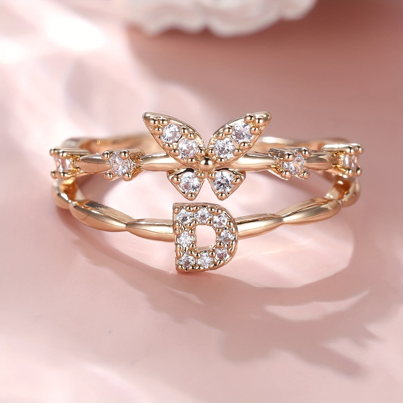 Bague Papillon avec Initiale A-Z - Bijou Empilable Élégant - Cadeau Anniversaire, Noël - Femme