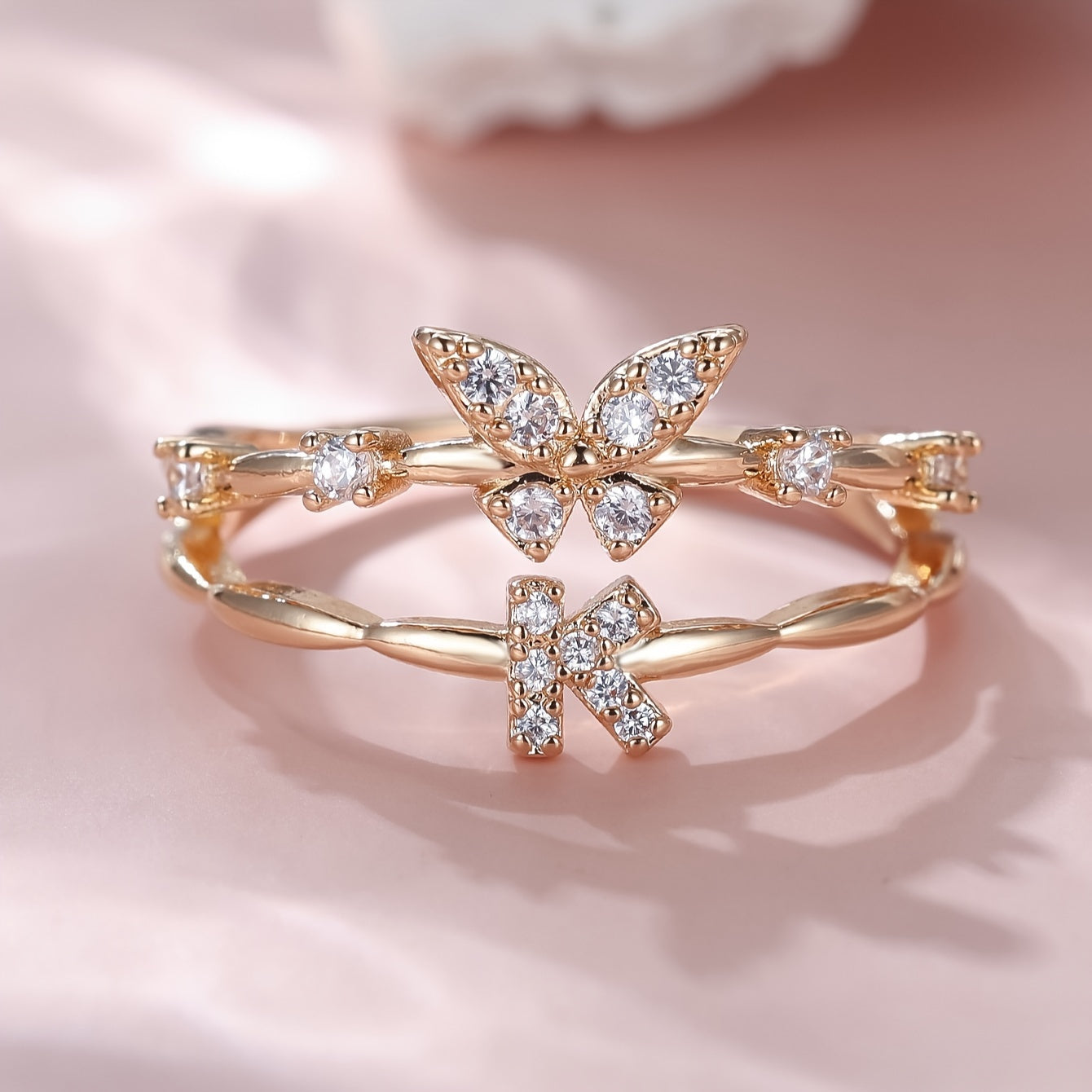 Bague Papillon avec Initiale A-Z - Bijou Empilable Élégant - Cadeau Anniversaire, Noël - Femme